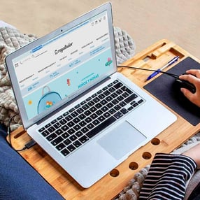 Lapzer, el soporte para ordenador de bambú