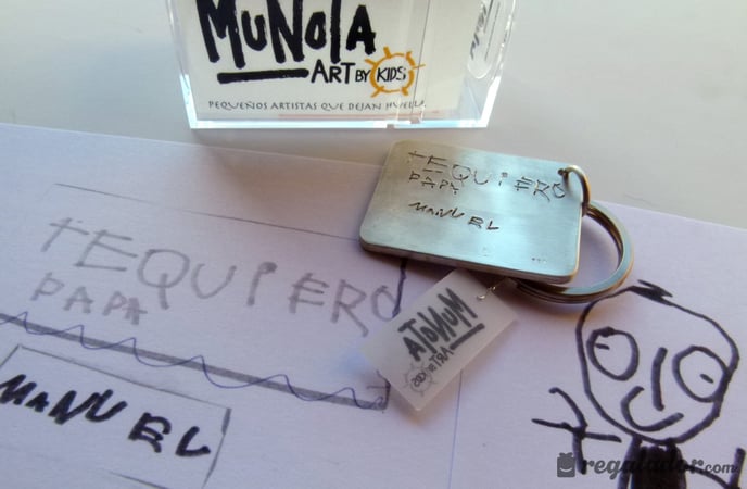 Brazaletes personalizados con nombres o dibujos en plata - MUNOTA
