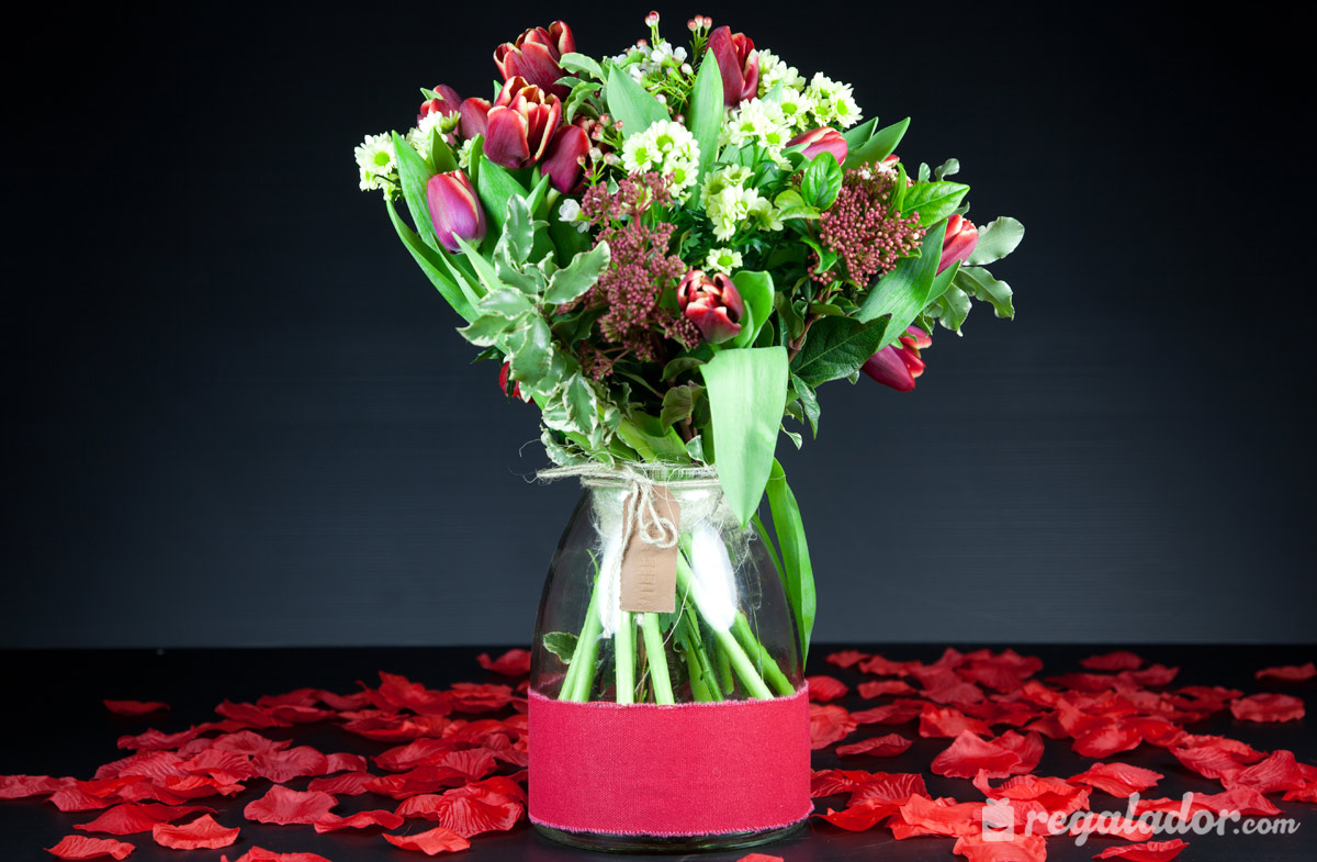 Bouquet de tulipanes para ocasiones especiales 