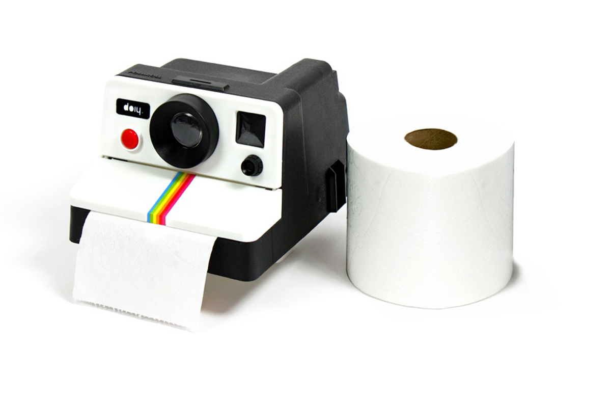 Porta-rollos con forma de máquina Polaroid