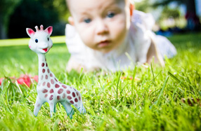 Consiente a tu bebé con Jirafa Sophie - ¡Compra ahora y descubre por qué es  el juguete preferido de los bebés desde 1961